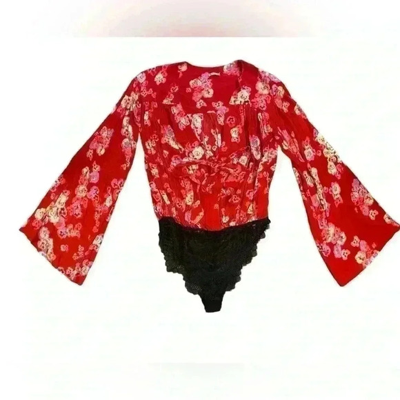 Free People Forties Feel Bell Sleeve Bodysuit Size Small - Picture 2 of 12
